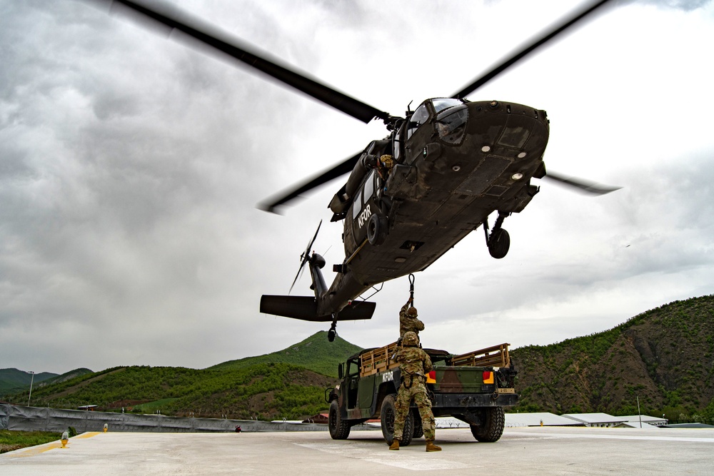 KFOR RC-E Task Force Aviation trains Maneuver Battalion on sling load operations