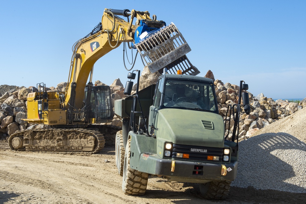 NMCB 1 Seabees conduct a cliff erosion project on board NS Rota.