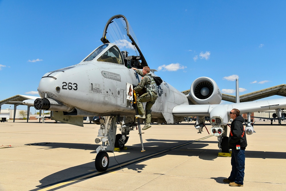 Fighter Pilot Climbs into his A-10 for Michigan Strong Flyover