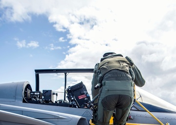 B-1s integrate with Swedish Gripens for first time over Sweden
