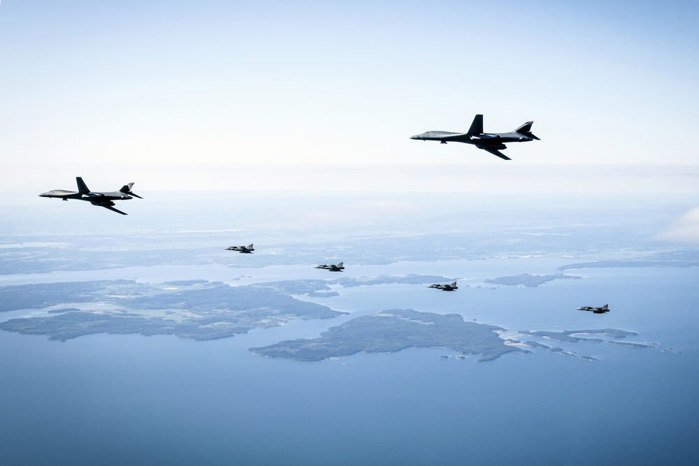 B-1s integrate with Swedish Gripens for first time over Sweden