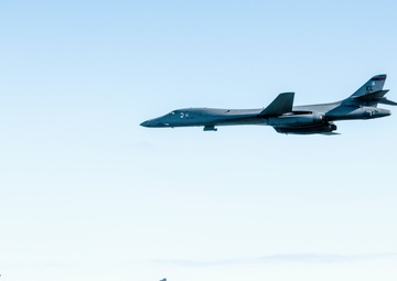 B-1s integrate with Swedish Gripens for first time over Sweden