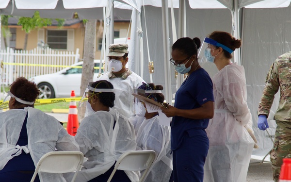 Florida Guardsmen support the opening of two new walk-up testing sites in South Florida
