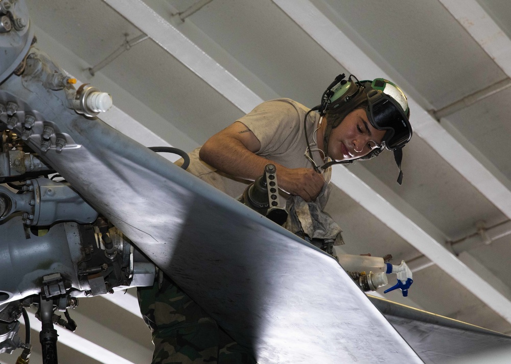 USS Bataan (LHD 5), Helicopter Sea Combat Squadron (HSC-28)
