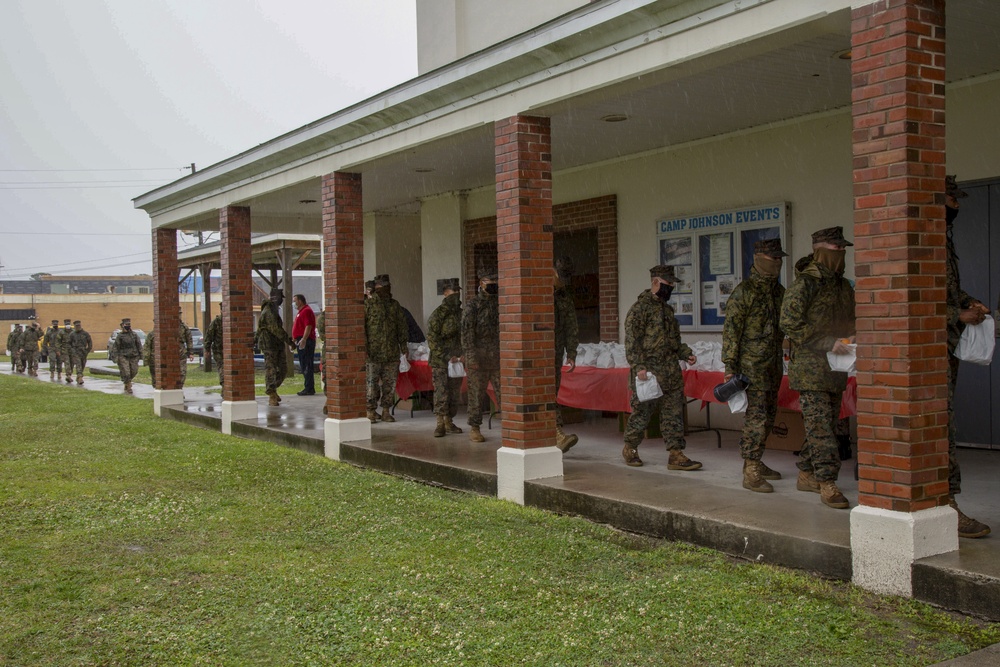 USO provides 1,800 meals to support Camp Johnson