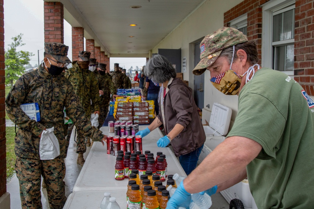 USO provides 1,800 meals to support Camp Johnson