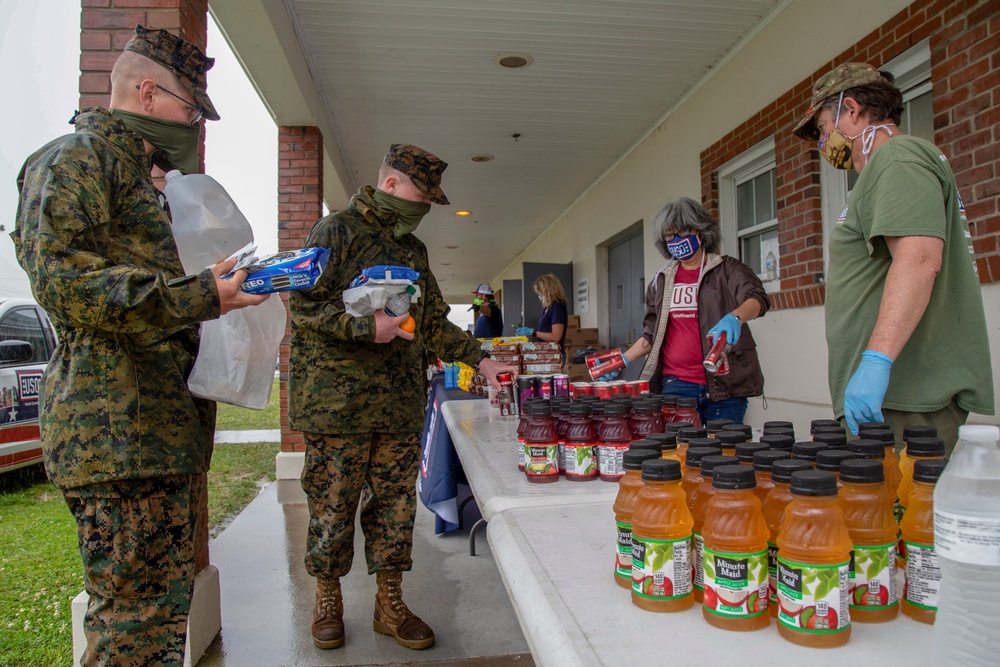 USO provides 1,800 meals to support Camp Johnson