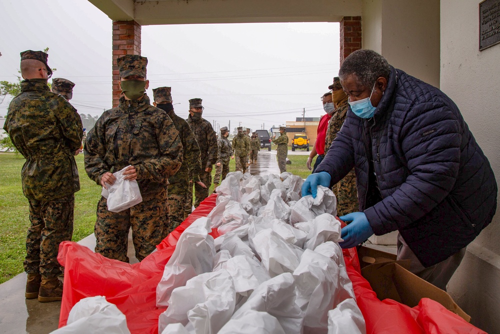 USO provides 1,800 meals to support Camp Johnson