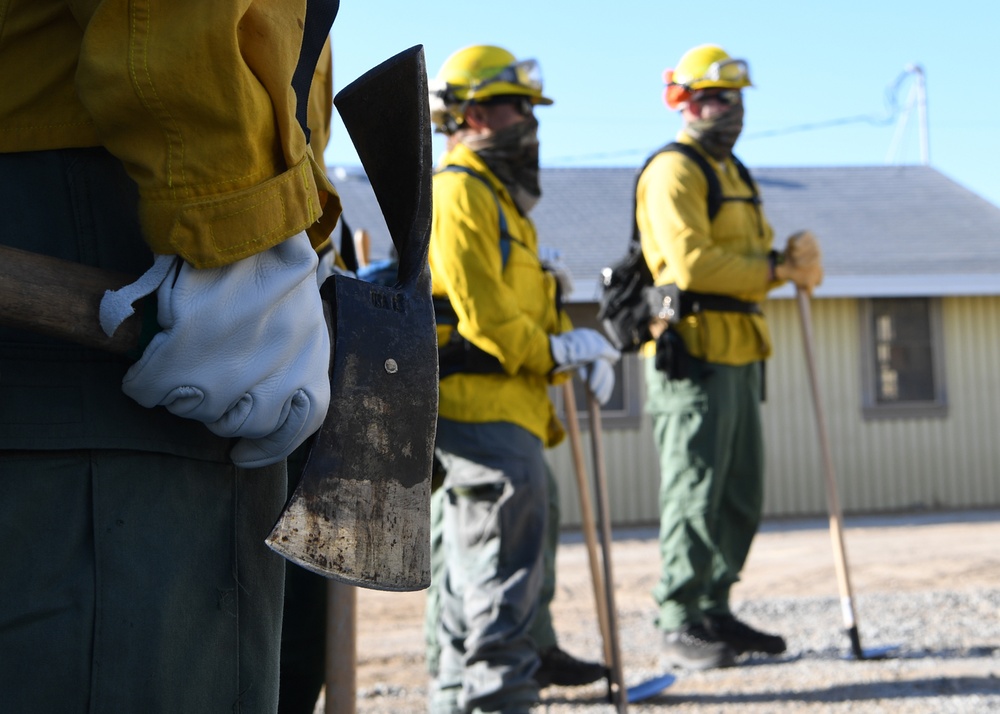 Cal Guard trains with CAL FIRE at Camp Roberts during COVID-19