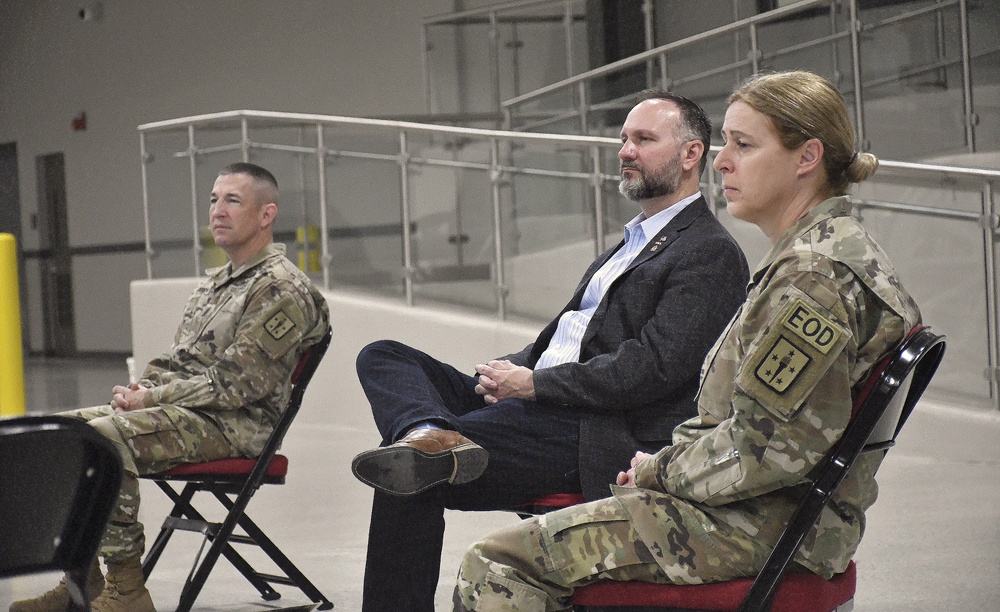 Hoyle concludes Chief of Ord. tour; cited as 'phenomental leader' by CG