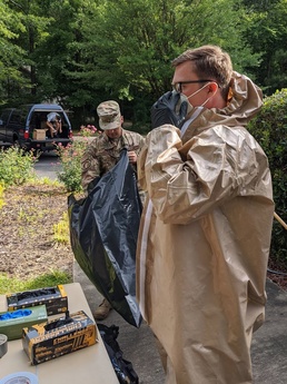Joint STARS crew chiefs practice COVID-19 mitigation aboard aircraft