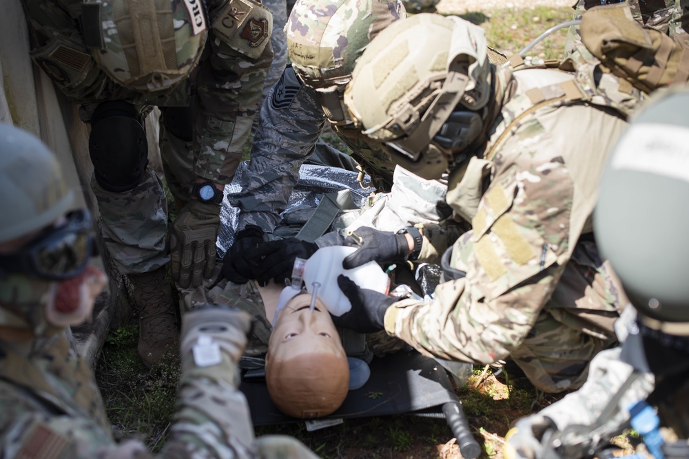 Airmen Learn Tactical Combat Casualty Care