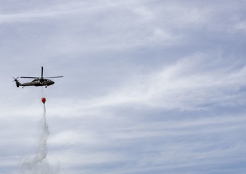 New York, Connecticut Soldiers train in helicopter firefighting techniques