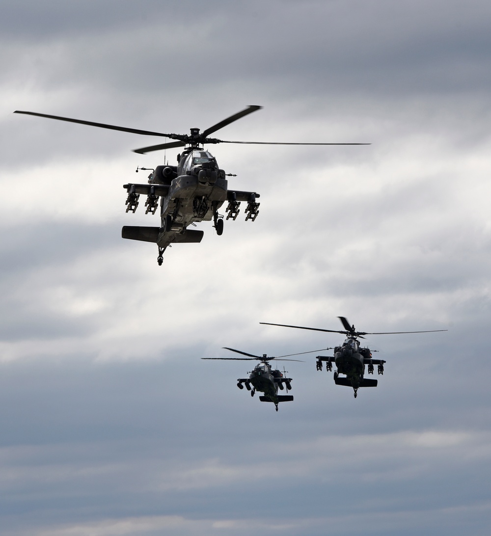 Army helicopters stopover at Wright-Patterson Air Force Base