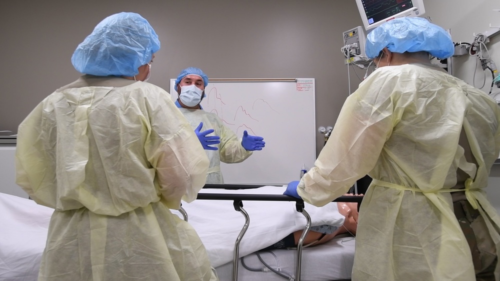 New trauma training program prepares surgical team for deployment