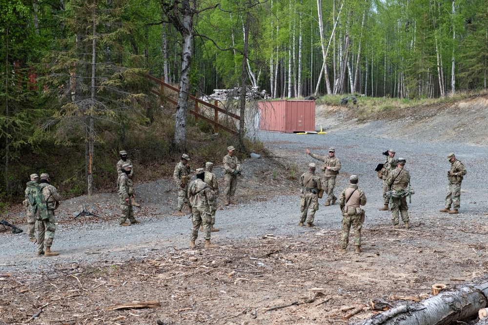 Blackfoot Co., ‘1 Geronimo’ hones small unit leadership skills at JBER