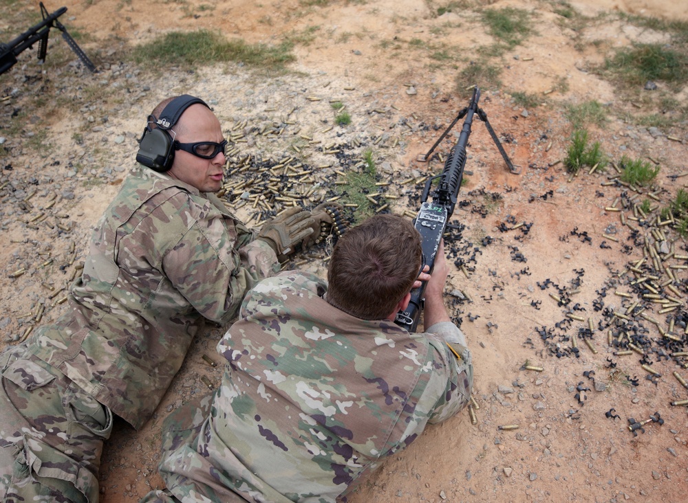 USAJFKSWCS Students Train With Foreign Weapons and Machine Guns