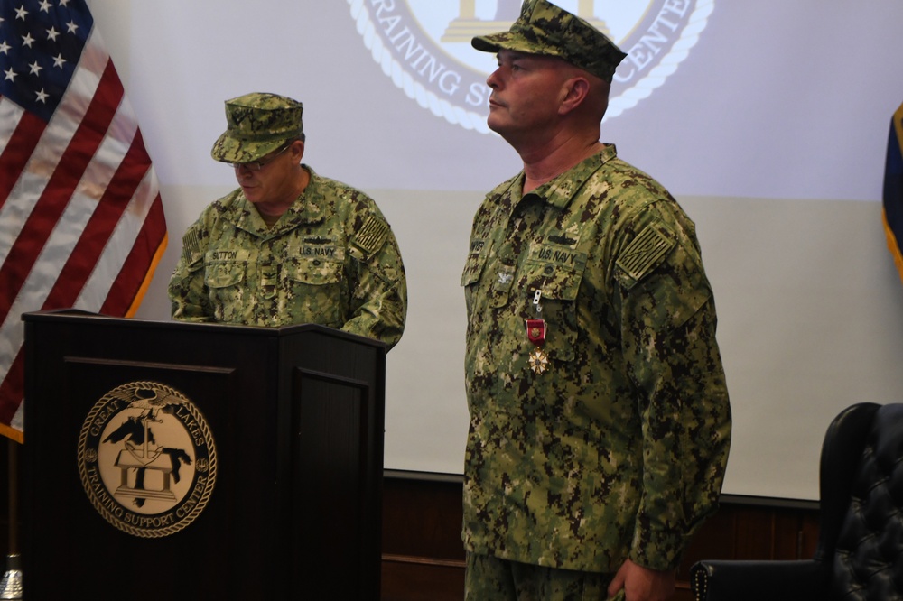 Training Support Center Holds Change of Command