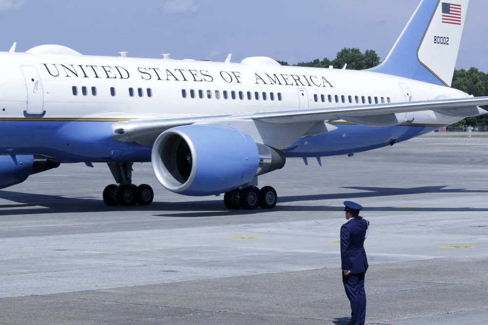 Air Force Two Salute