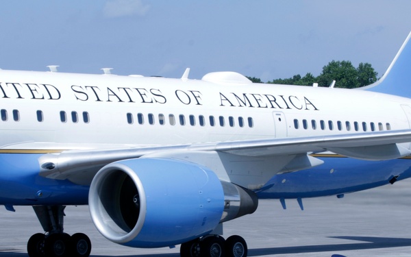 Air Force Two Salute