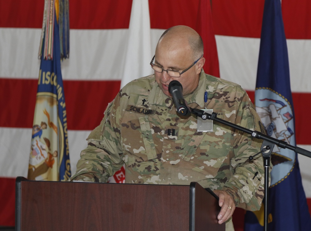 Memorial Day Service Honors Fallen Servicemembers in Madison, Wis.