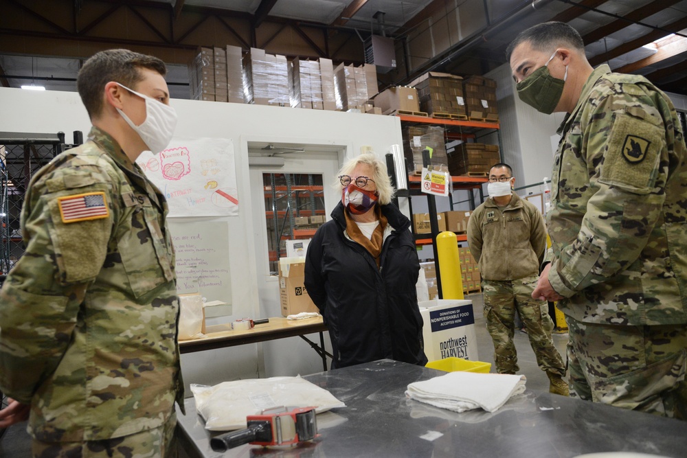 WA State Senator Claire Wilson visits Kent food bank