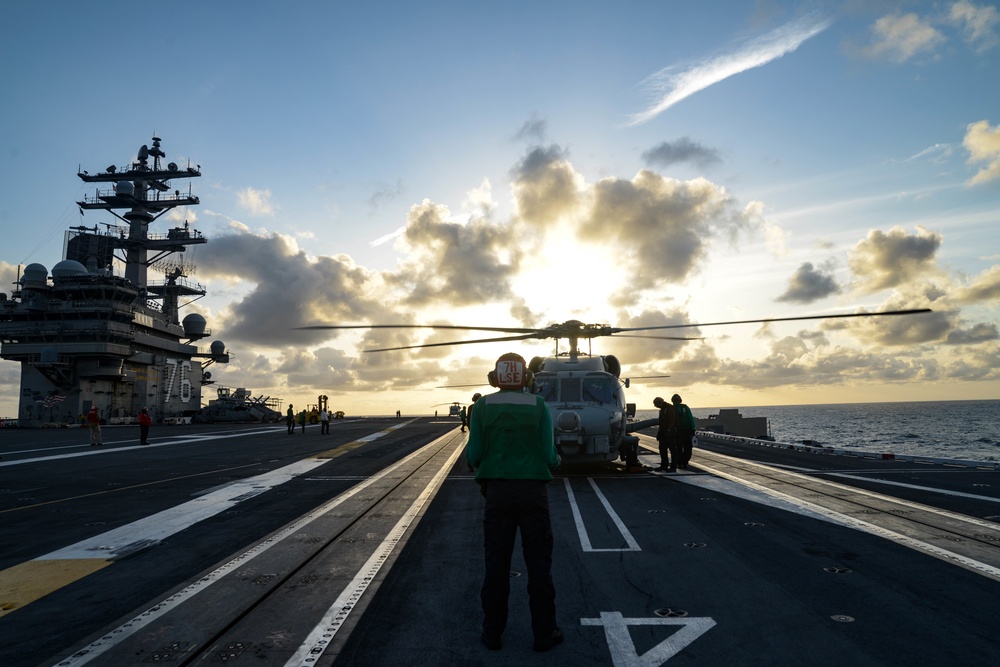 USS Ronald Reagan (CVN 76) Flight Operations