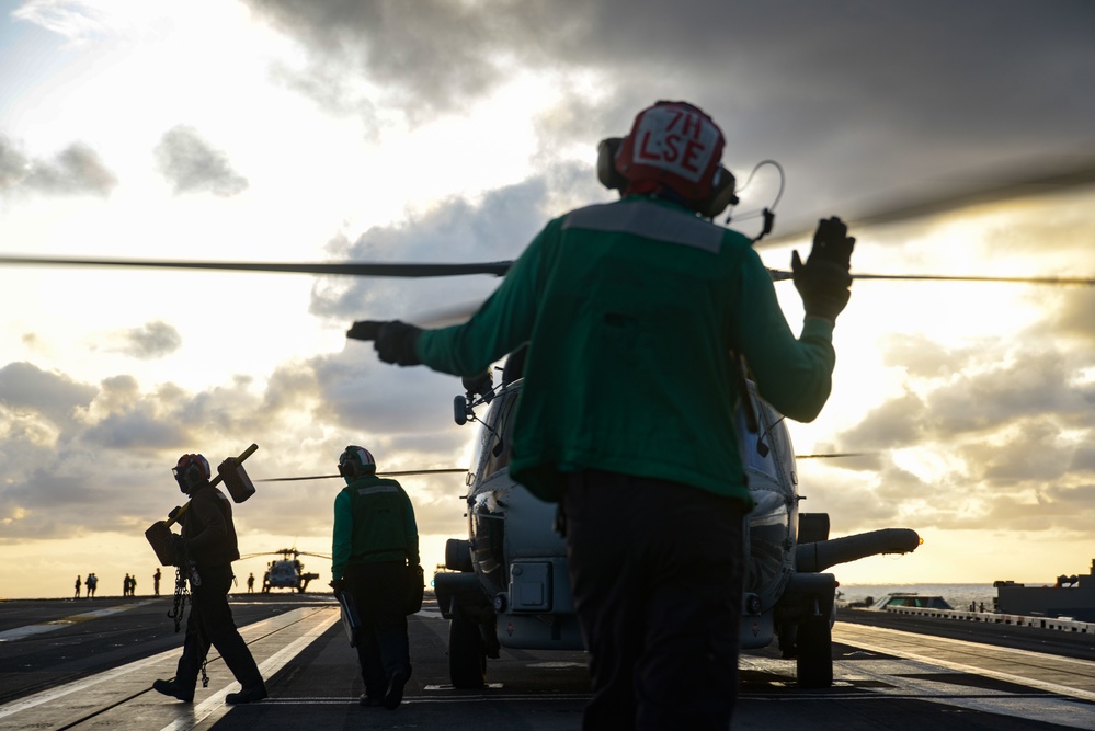 USS Ronald Reagan (CVN 76) Flight Operations