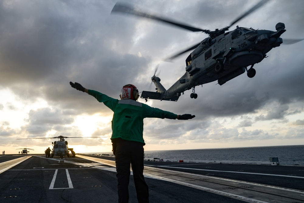 USS Ronald Reagan (CVN 76) Flight Operations
