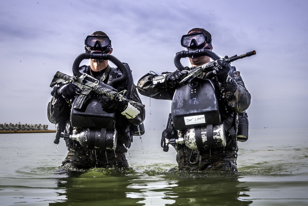 3rd Reconnaissance Battalion divers