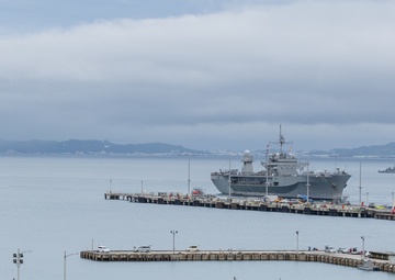USS Blue Ridge Arrives in Okinawa for Limited Port Call