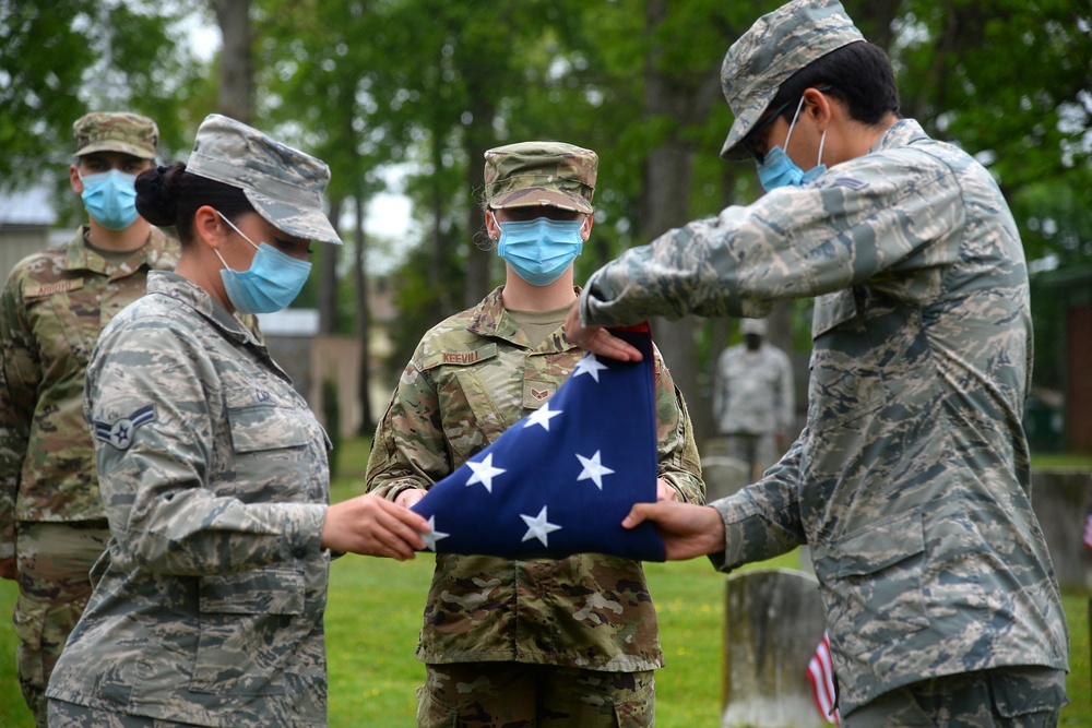 NJANG Members Honor Veterans for Memorial Day