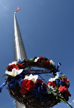 Fort Knox senior leaders pay homage to fallen warriors on Memorial Day