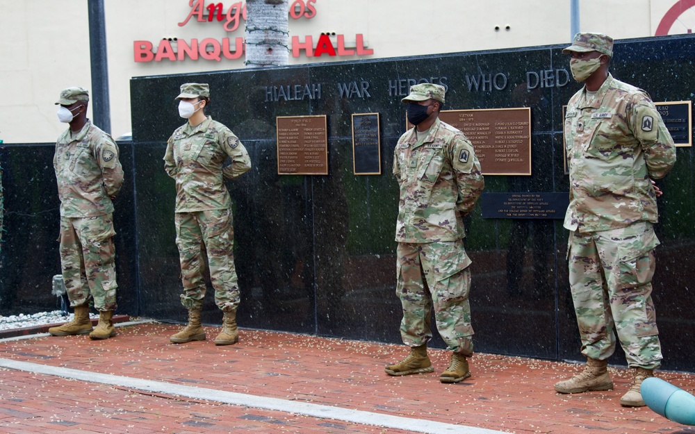 Florida Guardsmen join local officials to remember the fallen
