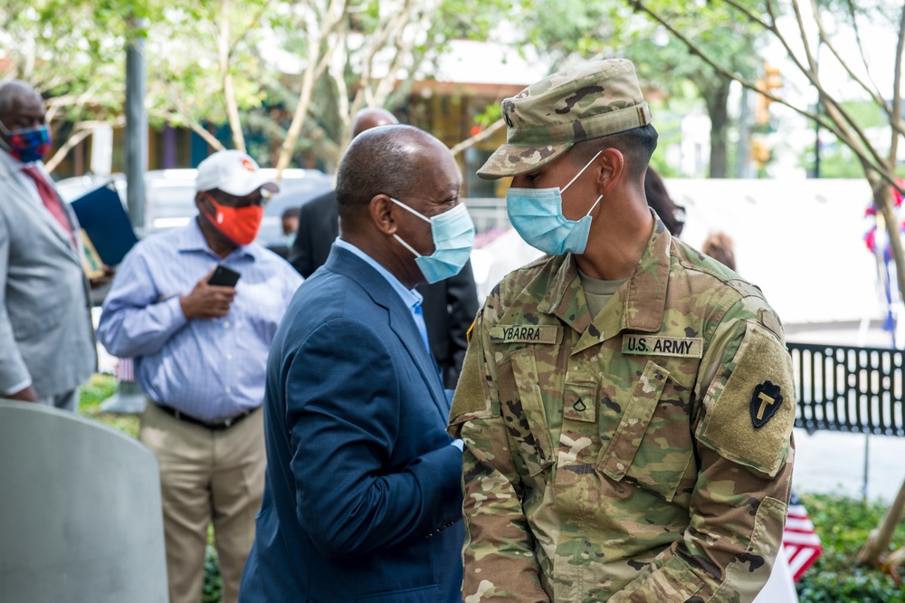 Congresswoman Sheila Jackson Lee Hosts a Memorial Day Commemoration with Texas Military Department Members