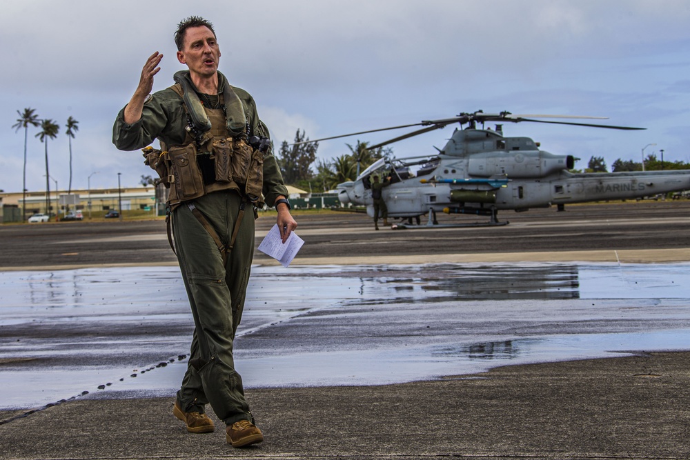 HMLA-367: Change of Command