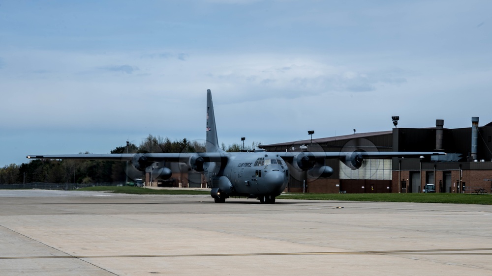 12,000 hours later, engineer takes final flight