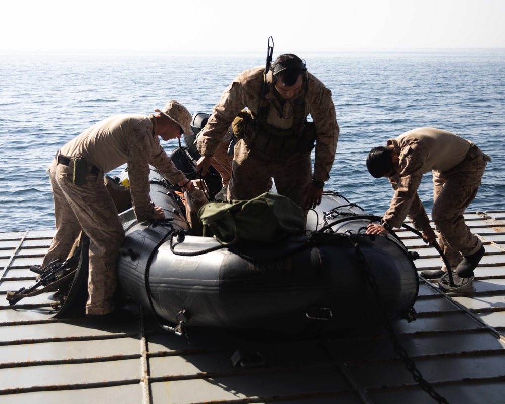 USS Bataan (LHD 5) CRRC OPS