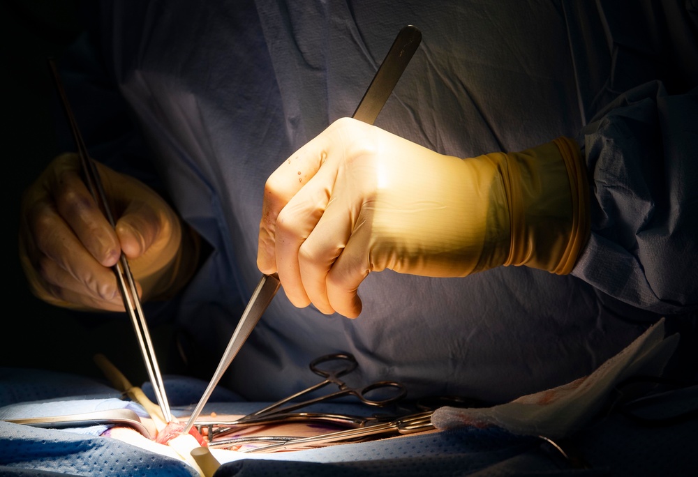 Fleet Surgical Team (FST) 4 surgery aboard USS Bataan (LHD 5)