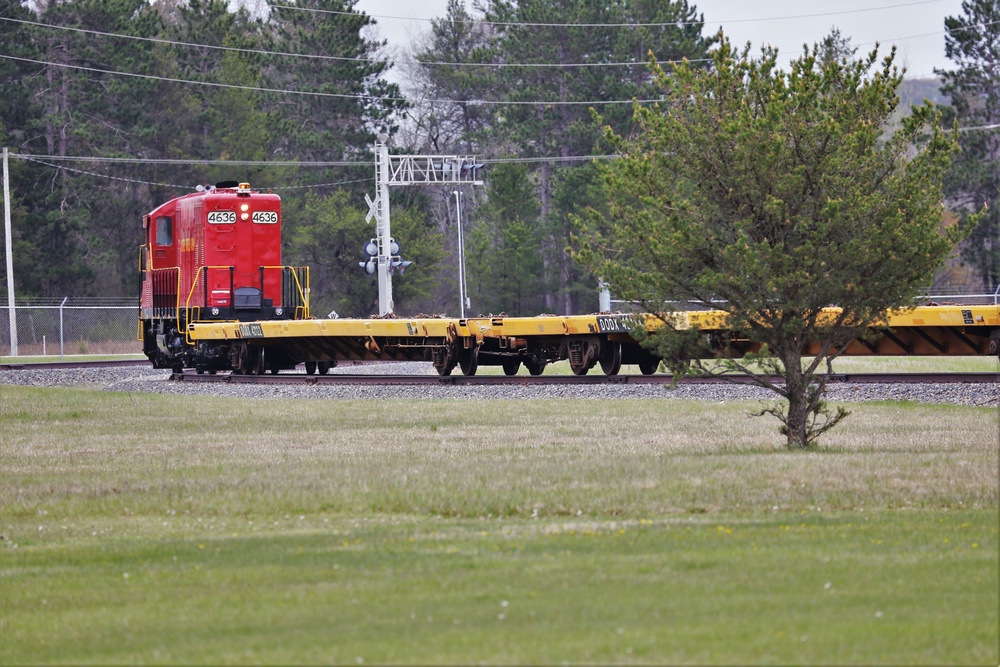 Fort McCoy LRC rail team moves equipment bound for deployment