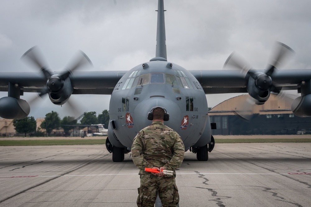932nd MXS keeps missions moving