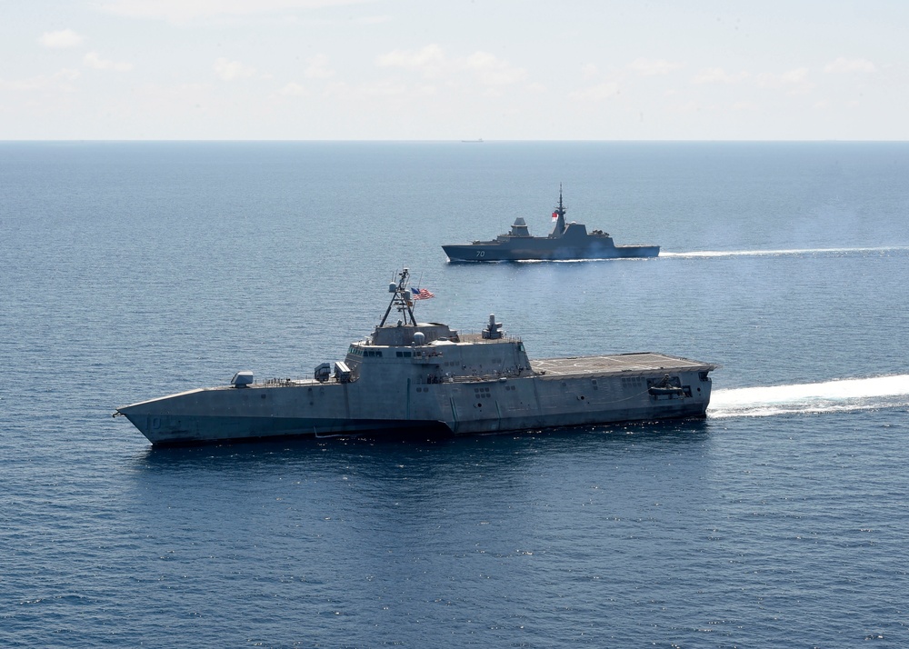 USS Gabrielle Giffords - RSS Steadfast Exercise Together