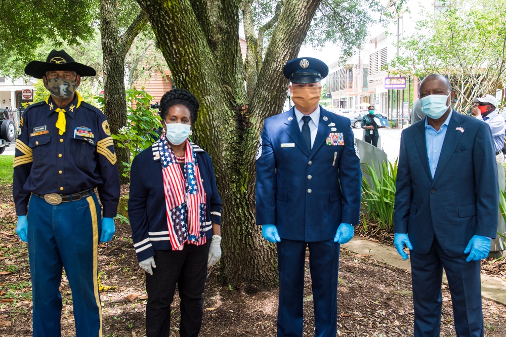 Congresswoman Sheila Jackson Lee Hosts a Memorial Day Commemoration with Texas Military Department Members