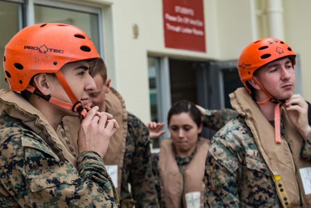 31st MEU conducts underwater egress training