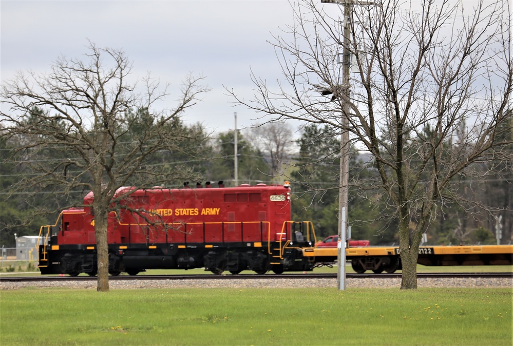 Fort McCoy LRC rail team moves equipment bound for deployment