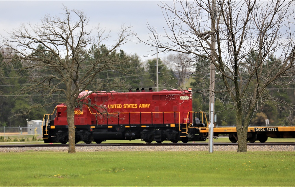 Fort McCoy LRC rail team moves equipment bound for deployment