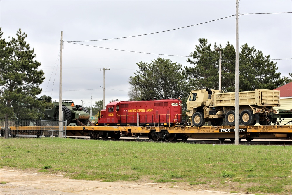 Fort McCoy LRC rail team moves equipment bound for deployment