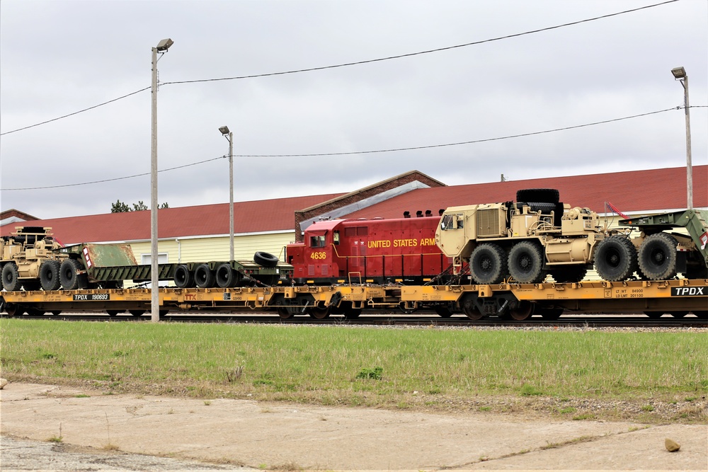 Fort McCoy LRC rail team moves equipment bound for deployment