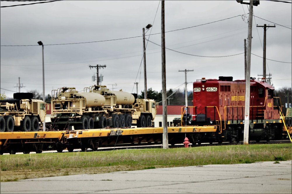 Fort McCoy LRC rail team moves equipment bound for deployment