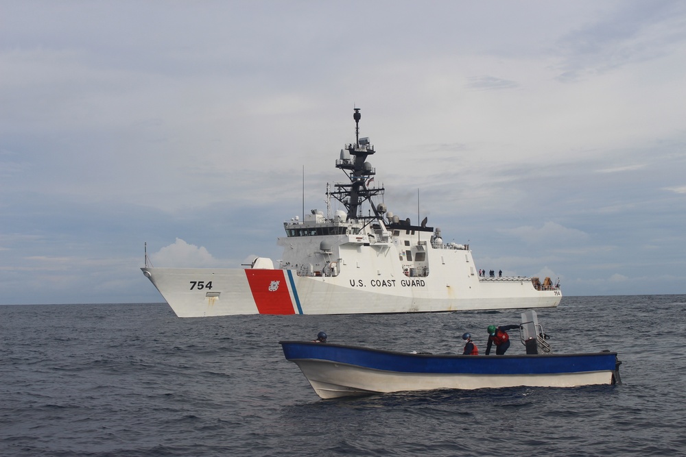 Coast Guard Cutter James interdicts go-fast vessel in Eastern Pacific Ocean